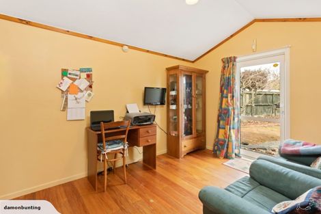 Photo of property in 28 Erin Crescent, Mairehau, Christchurch, 8013