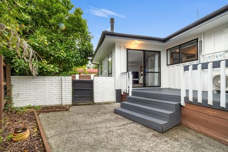 Photo of property in 9 Guernsey Place, Fitzherbert, Palmerston North, 4410