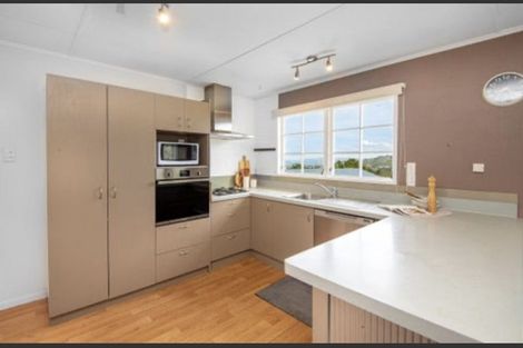 Photo of property in 35 Outram Grove, Kelson, Lower Hutt, 5010