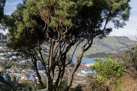 Photo of property in 25 Hawkhurst Road, Lyttelton, 8082