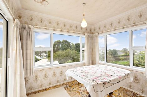 Photo of property in 31 Sunrise Avenue, Murrays Bay, Auckland, 0630