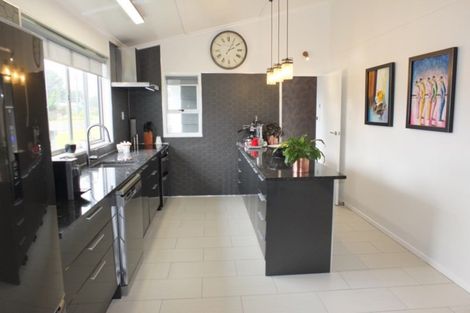 Photo of property in 18 Chrystall Street, Foxton Beach, Foxton, 4815