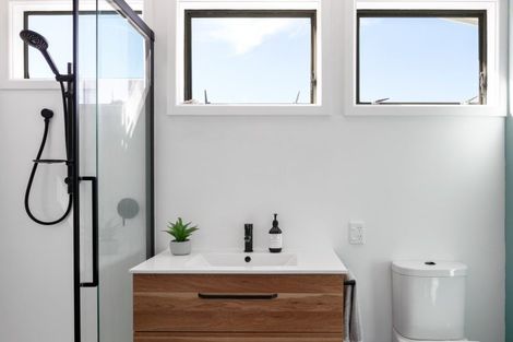 Photo of property in 30 Turenne Street, Inner Kaiti, Gisborne, 4010