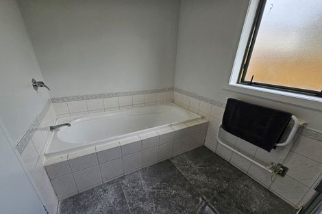 Photo of property in 24 Carillon Place, Massey, Auckland, 0614