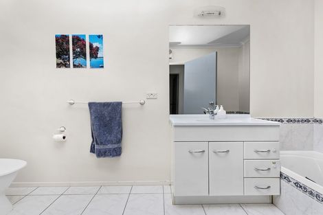 Photo of property in 32 Parewaitai Court, Papamoa Beach, Papamoa, 3118