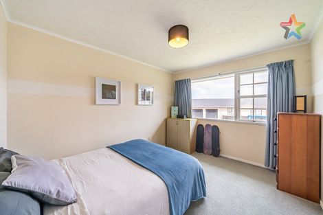 Photo of property in 32 Invercargill Drive, Kelson, Lower Hutt, 5010