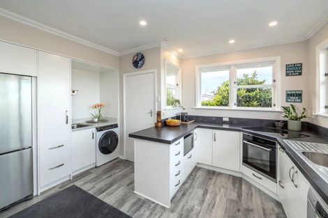 Photo of property in 24 Puriri Crescent, Lansdowne, Masterton, 5810