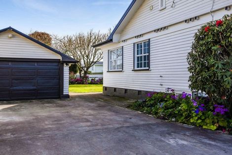 Photo of property in 35 Campbell Street, Hawera, 4610