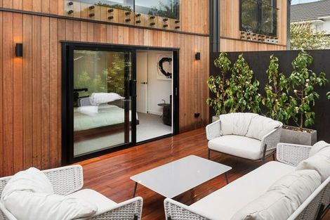 Photo of property in 1b Creamer Avenue, Belmont, Auckland, 0622