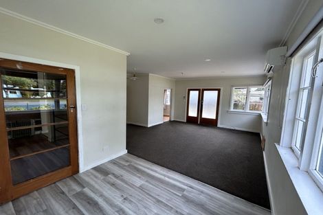Photo of property in 42 Mckenzie Street, Levin, 5510