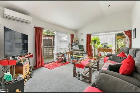 Photo of property in 13d James Road, Manurewa, Auckland, 2102