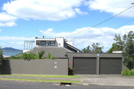 Photo of property in 2/103 Aberdeen Road, Castor Bay, Auckland, 0620