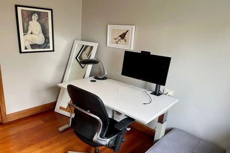 Photo of property in 13 Thane Road, Roseneath, Wellington, 6011