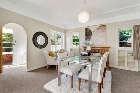 Photo of property in 13 Horotutu Road, Greenlane, Auckland, 1061