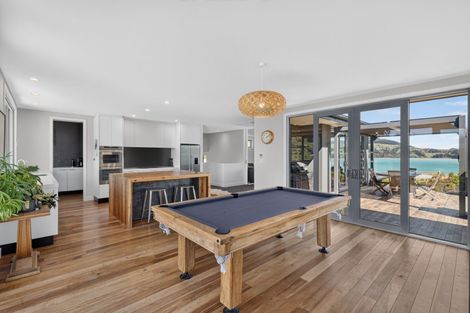 Photo of property in 11 Kaioruru Lane, Charteris Bay, Lyttelton, 8971