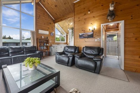 Photo of property in 125 Kenrigg Road West, Kinloch, Taupo, 3377