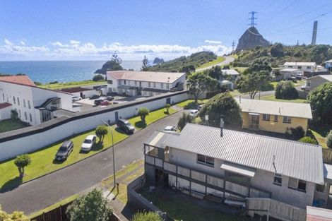 Photo of property in 6 Maui Place, Spotswood, New Plymouth, 4310