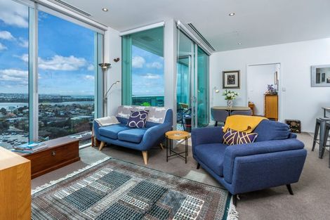 Photo of property in Sentinel Apartments, 1705/3 Northcroft Street, Takapuna, Auckland, 0622