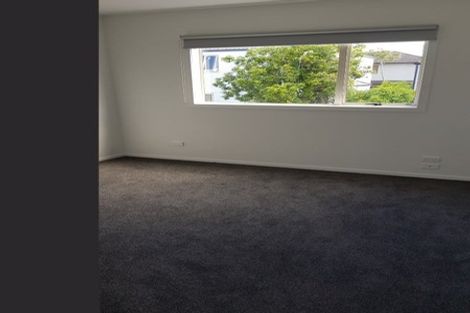 Photo of property in 5/14 Fields Parade, Oteha, Auckland, 0632