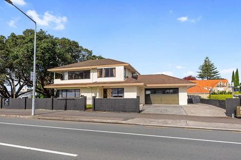 Photo of property in 2/182 Devonport Road, Tauranga, 3110