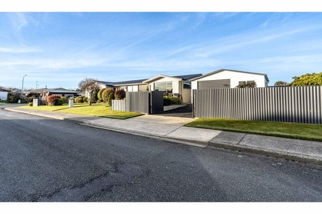 Photo of property in 61 Vogel Street, Waikiwi, Invercargill, 9810