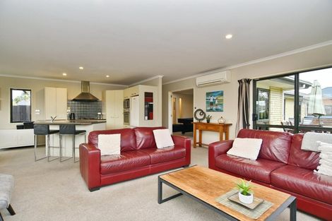 Photo of property in 30 John Morel Place, Parklands, Christchurch, 8083
