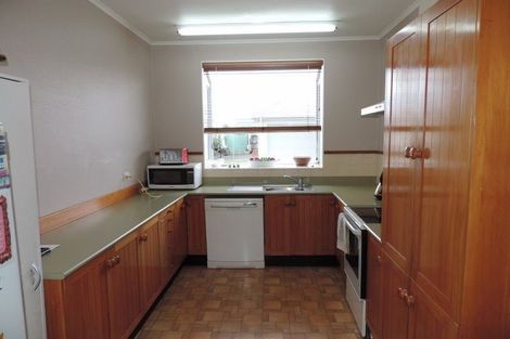 Photo of property in 170 Hakanoa Street, Huntly, 3700