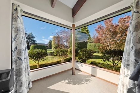 Photo of property in 3 Raeburn Place, Gore, 9710