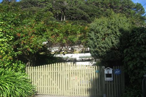Photo of property in 6 Moana Road, Days Bay, Lower Hutt, 5013