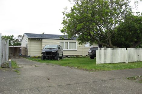 Photo of property in 30 Bader Drive, Mangere, Auckland, 2022