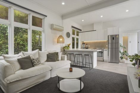 Photo of property in 24 Bridge Street, Clyde Hill, Dunedin, 9011