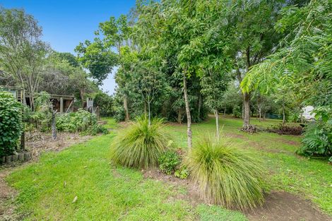 Photo of property in 1688 South Head Road, South Head, Helensville, 0874