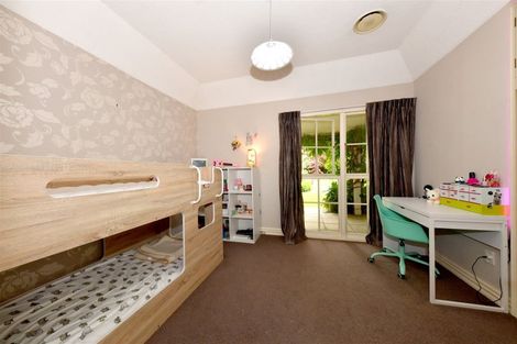 Photo of property in 5 Golden Elm Lane, Upper Riccarton, Christchurch, 8041