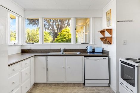 Photo of property in 67 Russell Street, Westport, 7825