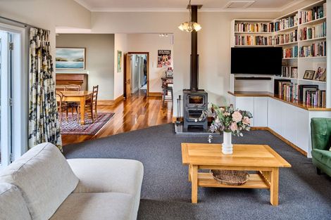 Photo of property in 17 Connolly Street, Boulcott, Lower Hutt, 5010