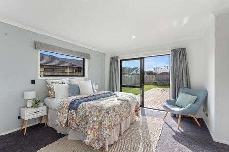 Photo of property in 10 Moy Place, Otaki, 5512