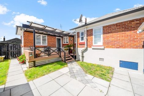 Photo of property in 80 Seddon Street, Pukekohe, 2120