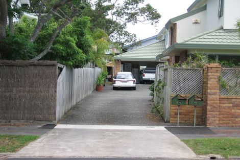 Photo of property in 1/4 Lynch Street, Point Chevalier, Auckland, 1022