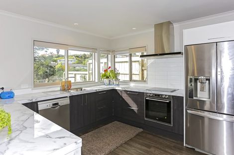 Photo of property in 162 Oteki Park Drive, Welcome Bay, Tauranga, 3112