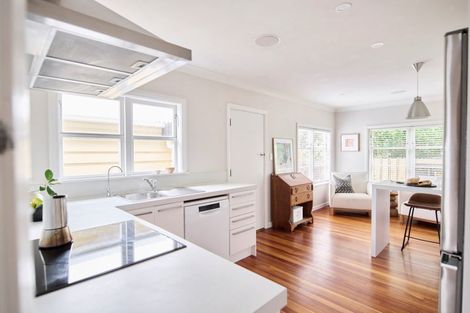 Photo of property in 4 Mana Avenue, Titahi Bay, Porirua, 5022