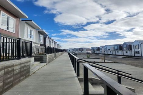 Photo of property in 8/30 Adventure Drive, Whitby, Porirua, 5024