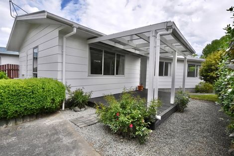 Photo of property in 41 Fisher Place, Carterton, 5713