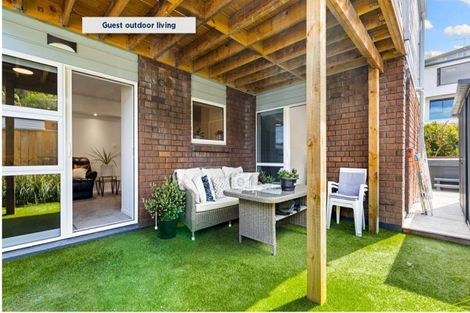 Photo of property in 1/28 Manly Esplanade, Browns Bay, Auckland, 0630