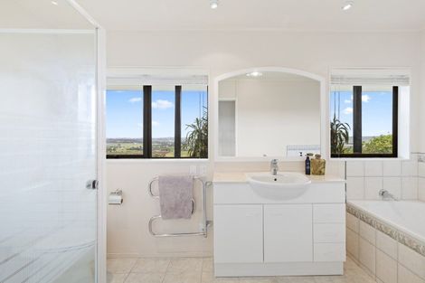 Photo of property in 851 Upper Queen Street, Pukekohe, 2120