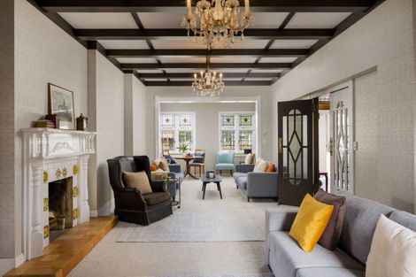 Photo of property in 70 Queen Street, Cambridge, 3434