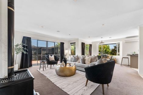 Photo of property in 12 Lionel Place, Mapua, 7005