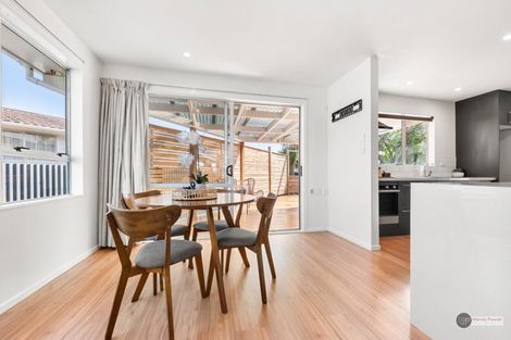 Photo of property in 16 Seattle Grove, Totara Park, Upper Hutt, 5018