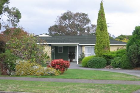 Photo of property in 4a Rewarewa Crescent, Waikanae, 5036