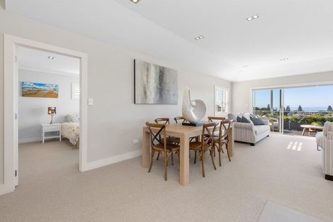 Photo of property in 18 Panorama Heights, Orewa, 0931