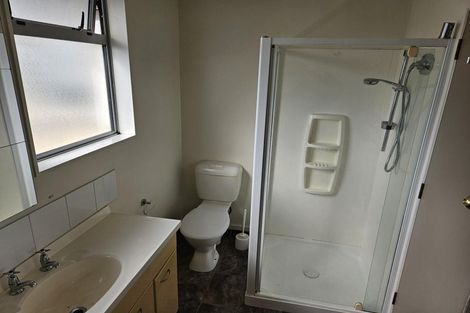 Photo of property in 4 Oakland Street, Northcote, Christchurch, 8052